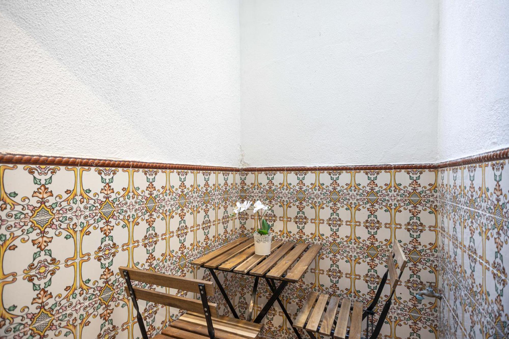 Local House Lisbon Hotell Exteriör bild